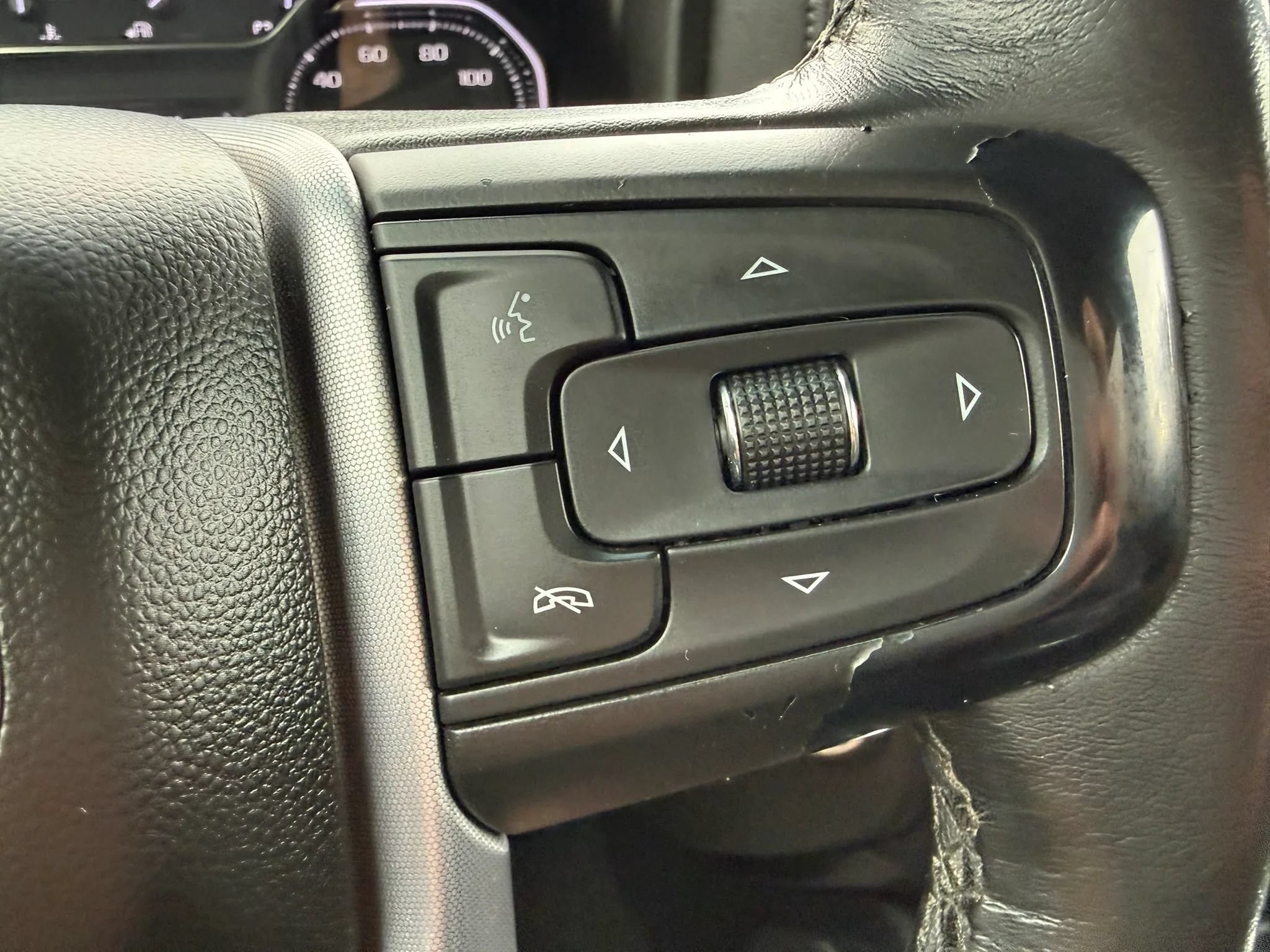 Used 2020 GMC Sierra 1500 SLT AWD/4WD image 21