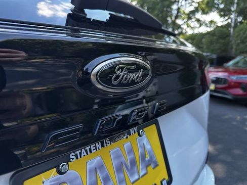 Certified 2023 Ford Edge SE w/ Black Appearance Package AWD/4WD image 44
