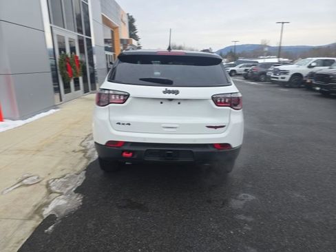 Certified 2025 Jeep Compass Trailhawk w/ Trailhawk Convenience Group image 5