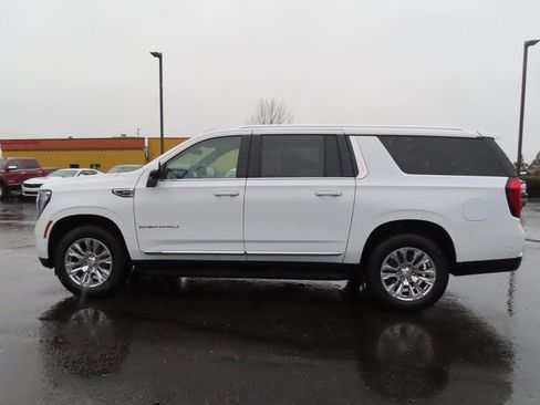 Certified 2025 GMC Yukon XL Denali image 4
