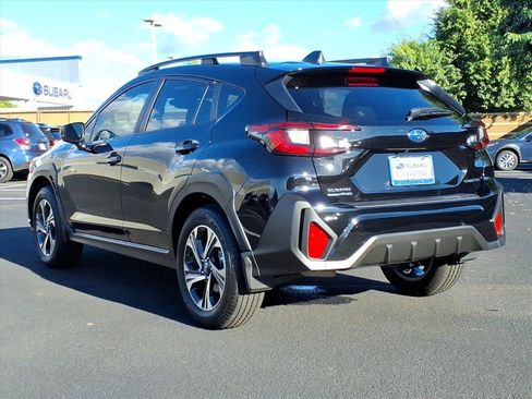 Certified 2025 Subaru Crosstrek 2.0i Premium image 4