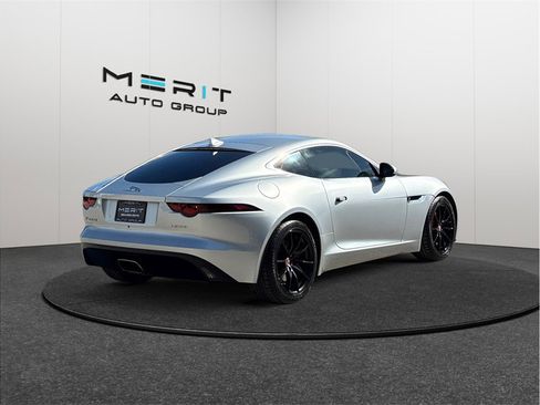 Used 2020 Jaguar F-TYPE Coupe image 9