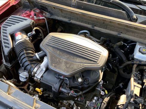 Used 2023 GMC Acadia Denali FWD image 33