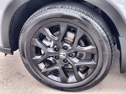 Used 2024 Honda HR-V Sport image 9