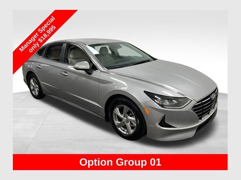 Used 2023 Hyundai Sonata SE image 1