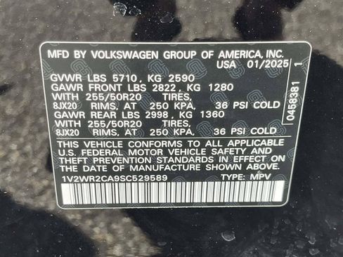 Used 2025 Volkswagen Atlas SE FWD image 12