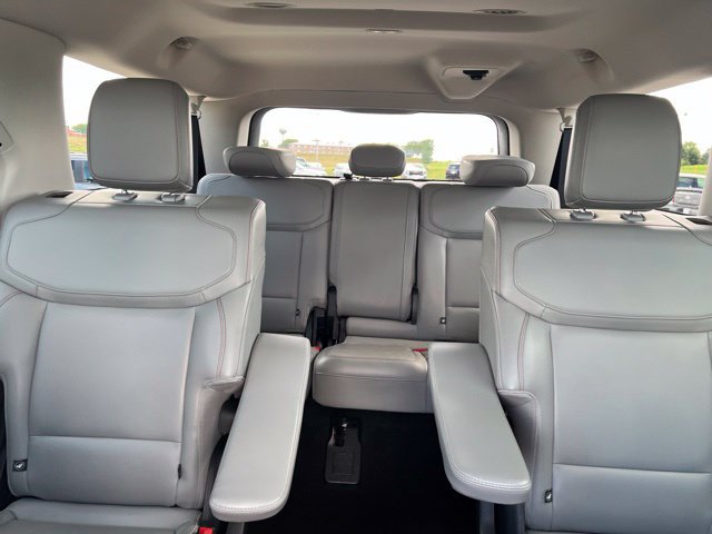 Used 2025 Ford Expedition Max Active AWD/4WD image 32