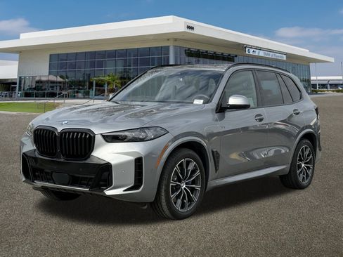 Certified 2025 BMW X5 xDrive40i w/ M Sport Package image 5