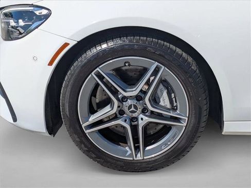 Used 2023 Mercedes-Benz E 350 4MATIC Sedan image 22