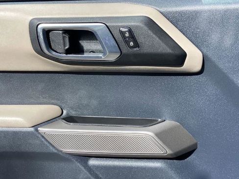 Used 2023 Ford Bronco Wildtrak image 19