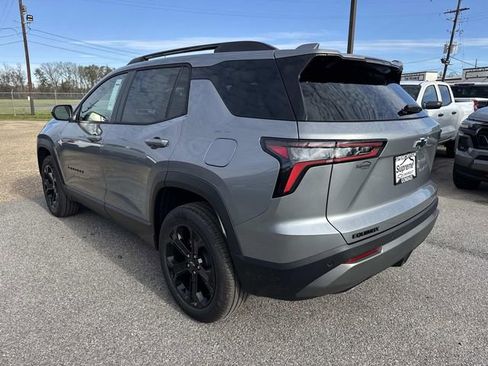 New 2026 Chevrolet Equinox LT w/ Midnight Edition image 4