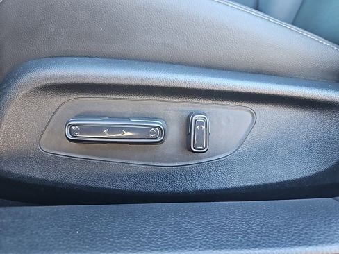 Used 2025 Honda Civic Sport image 12