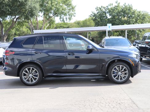 Used 2026 BMW X5 sDrive40i w/ M Sport Package RWD image 9