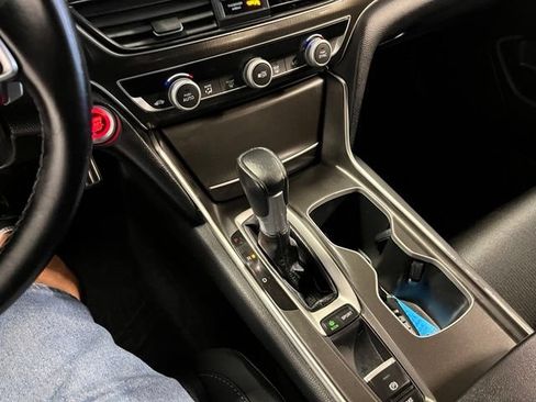 Used 2020 Honda Accord Sport image 29