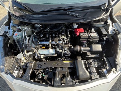 Used 2025 Nissan Versa SV image 30