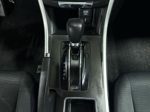 Used 2015 Honda Accord LX image 29