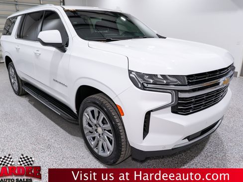Used 2024 Chevrolet Suburban LT image 6