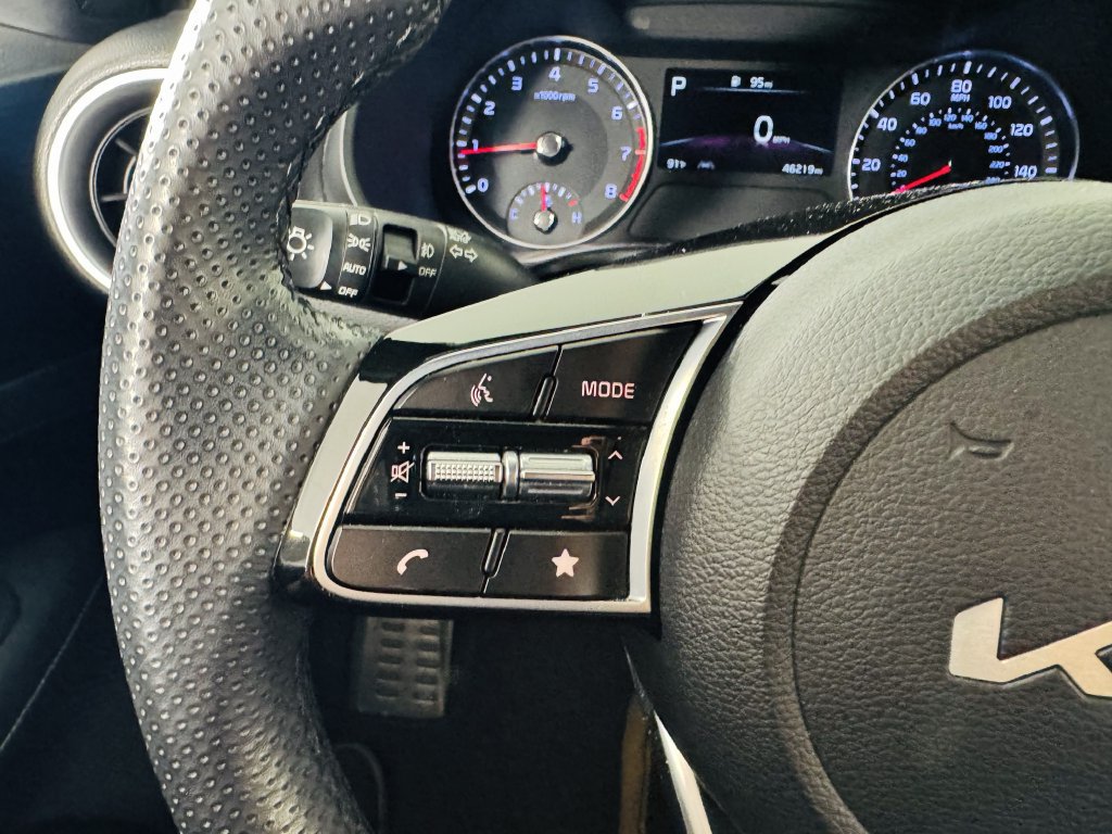 Used 2023 Kia Forte GT-Line w/ GT-Line Technology Package FWD image 11