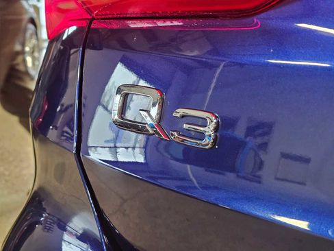 Used 2023 Audi Q3 2.0T Premium w/ 19" Wheel Package image 15