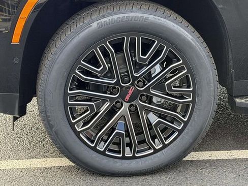 New 2026 GMC Yukon XL Elevation image 5