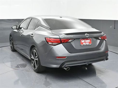 Used 2022 Nissan Sentra SR w/ Electronics Package FWD image 4