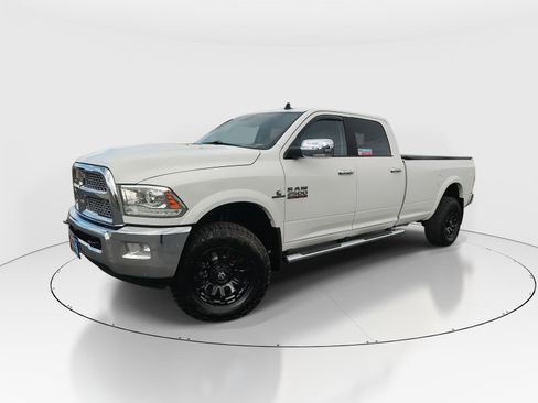 Used 2014 RAM 2500 Laramie image 1