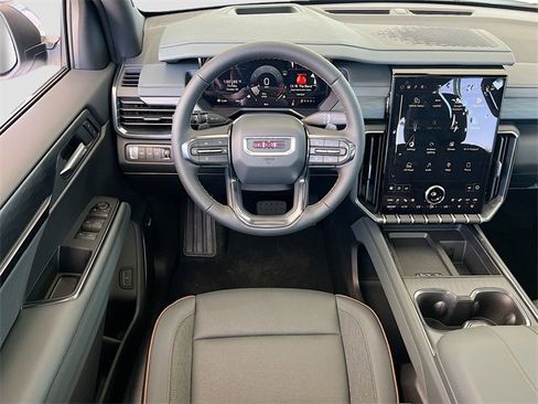 New 2026 GMC Acadia AT4 w/ Luxury Package image 16