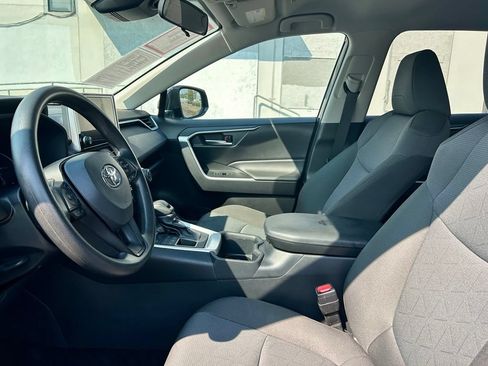 Certified 2025 Toyota RAV4 XLE AWD/4WD image 10