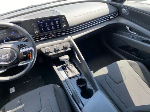 New 2026 Hyundai Elantra SE FWD image 26