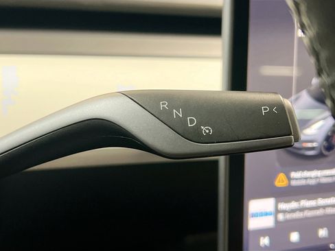 Used 2023 Tesla Model 3 Performance image 13