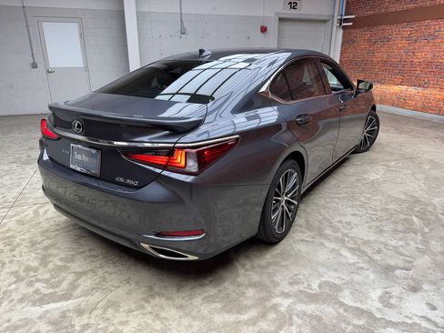 Used 2023 Lexus ES 350 w/ Premium Package FWD image 6