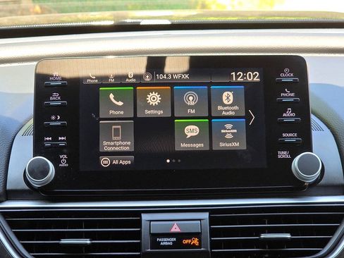 Used 2018 Honda Accord EX image 23