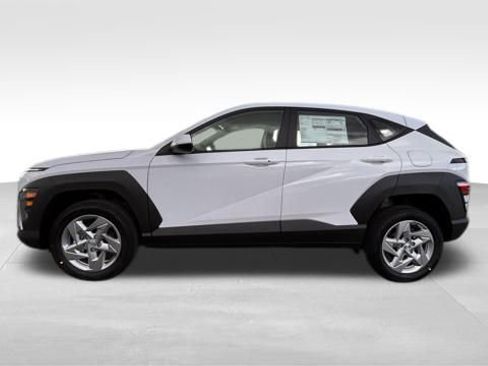 New 2026 Hyundai Kona SE AWD/4WD image 8