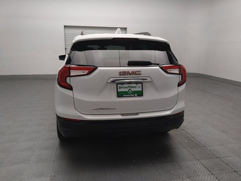 Used 2023 GMC Terrain SLE w/ Driver Convenience Package FWD image 6