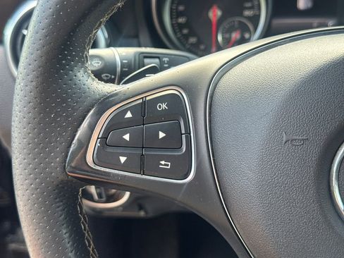 Used 2018 Mercedes-Benz GLA 250 4MATIC w/ Premium Package image 25