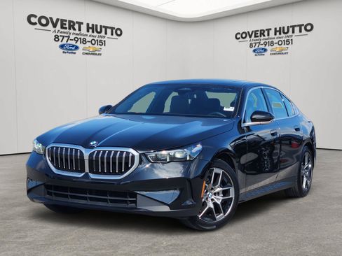 Used 2026 BMW 530i xDrive AWD/4WD image 1