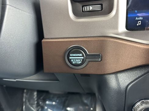 Used 2023 Ford Bronco Outer Banks image 21