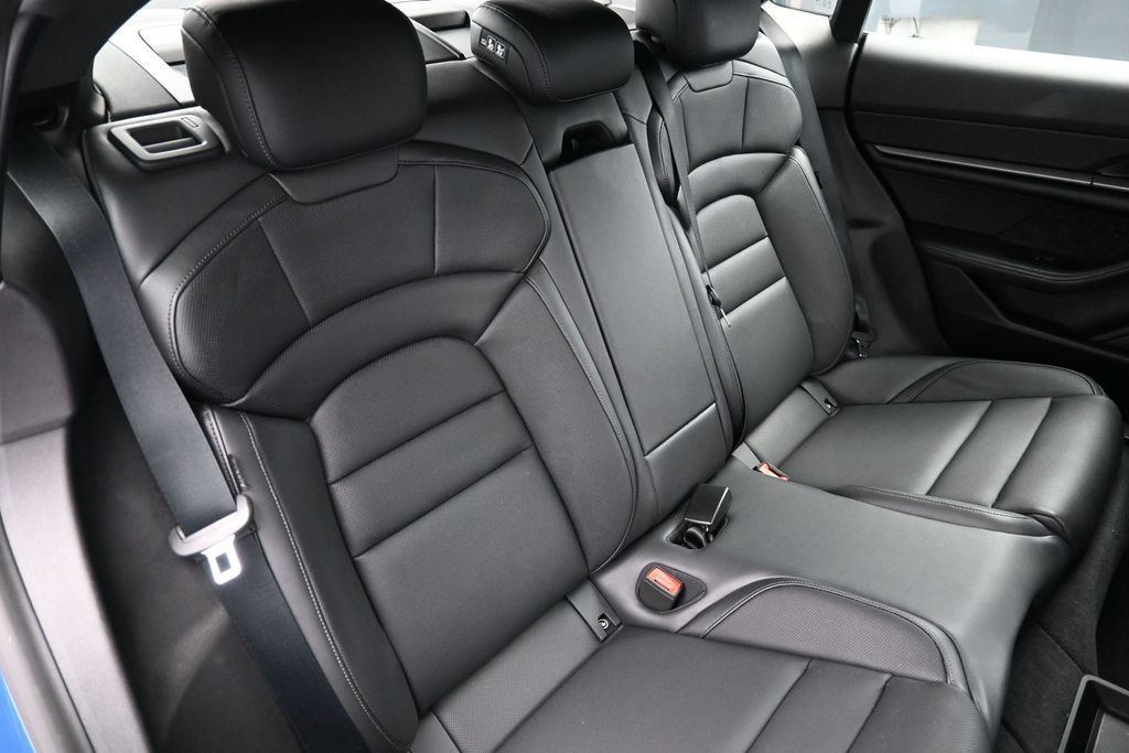 Certified 2025 Porsche Taycan RWD image 27
