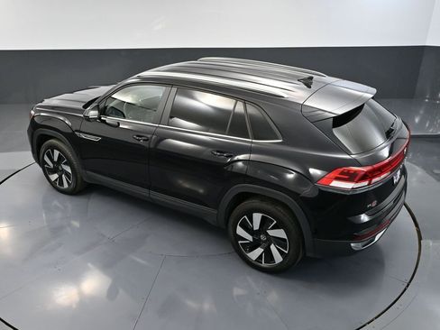 Used 2024 Volkswagen Atlas Cross Sport SE image 55