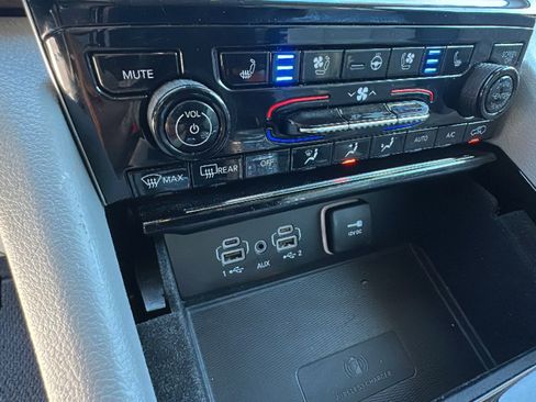 Used 2021 Jeep Grand Cherokee L Summit w/ Advanced Protech Group IV image 14