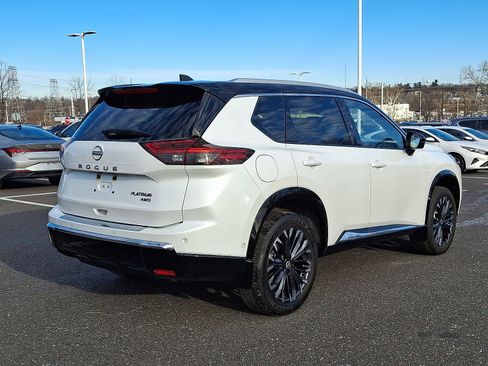 Used 2024 Nissan Rogue Platinum w/ Platinum Premium Package image 6