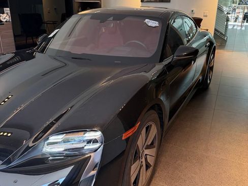 Used 2023 Porsche Taycan RWD image 5