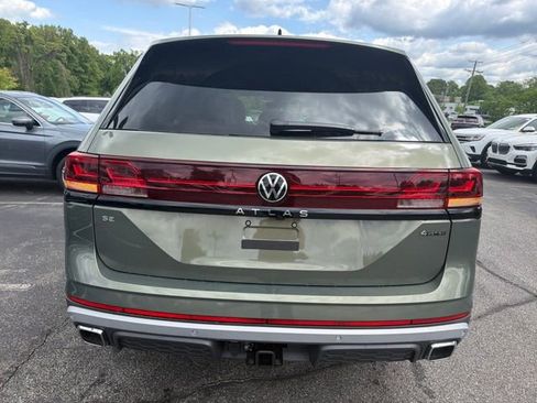 New 2026 Volkswagen Atlas Peak Edition AWD/4WD image 2