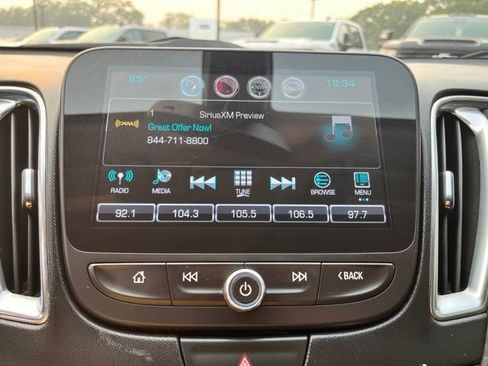 Used 2016 Chevrolet Malibu LT FWD image 28