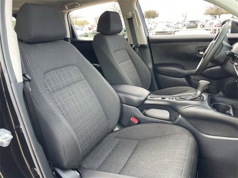 Certified 2025 Honda HR-V LX image 25