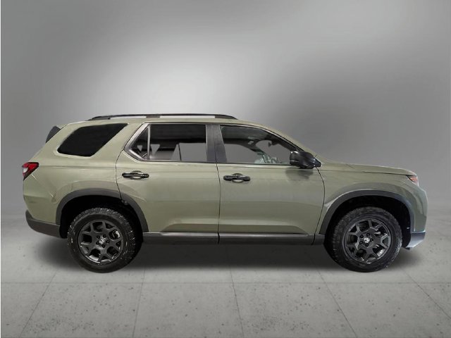 New 2026 Honda Pilot TrailSport image 8