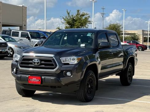 Used 2020 Toyota Tacoma SR5 RWD image 7