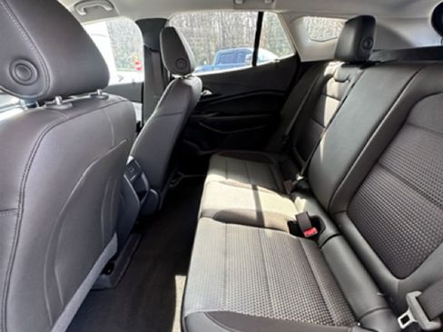 New 2026 Chevrolet Trax LT FWD image 20
