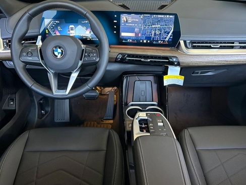 Used 2025 BMW X1 xDrive28i w/ Convenience Package image 4