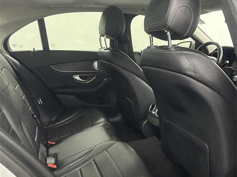 Used 2015 Mercedes-Benz C 300 4MATIC Sedan image 31